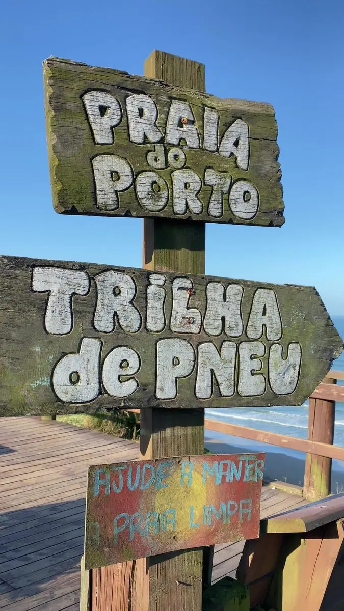 Praia ao Nascer do Sol
